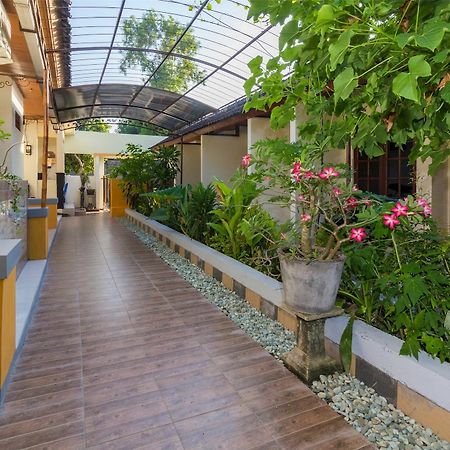 Reddoorz @ Sehati Raya Kuta Легиан Экстерьер фото