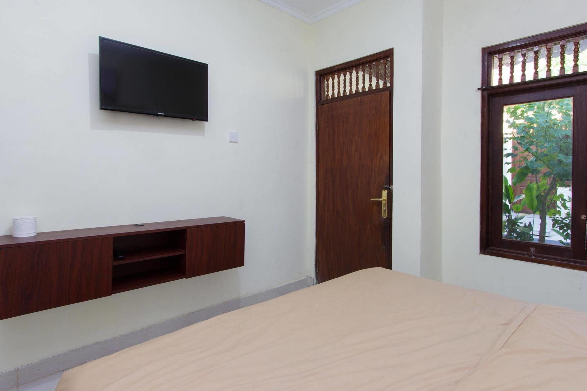 Reddoorz @ Sehati Raya Kuta Легиан Экстерьер фото